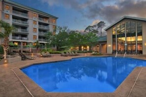 Swimming Pool at Marriott Barony Beach, Hilton Head