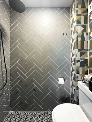 #SofiaStudioStay
#CityViewApartment
#ModernDesignLiving
#PrivateBathroomLuxury
#KitchenetteConvenience