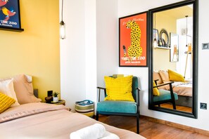 #SofiaSharedCharm
#CityscapeTerraceViews
#PastelRetreatSofia
#SharedLuxuryLiving
#CozyCommunalExperience
