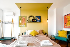 #SofiaSharedCharm
#CityscapeTerraceViews
#PastelRetreatSofia
#SharedLuxuryLiving
#CozyCommunalExperience