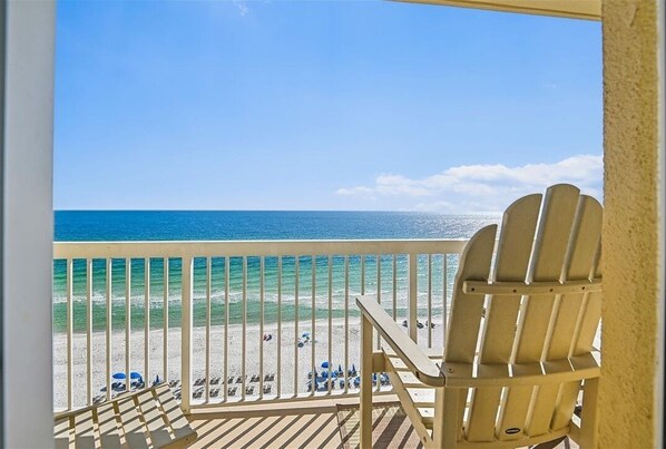 : Private Gulf-View Balcony