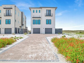 Exterior - Plenty of Parking