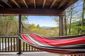 Golden Getaway: Entry Level Deck