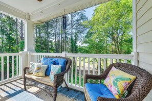 Private Balcony | Golf Course View