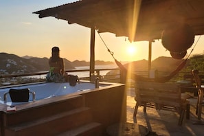 Bain à remous extérieur