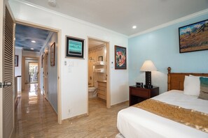 Master Bedroom with Ocean View (King size bed, split-AC)