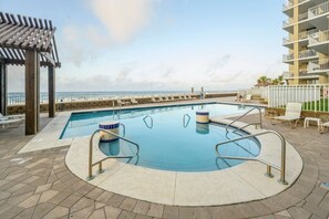 Out door pool