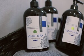 Bathroom amenities