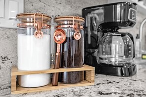 Kaffe och/eller kaffebryggare