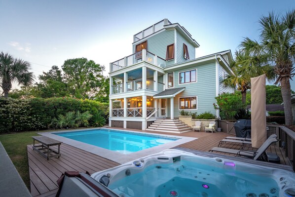 1502 Poe Avenue
