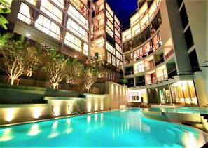 Panoramic mountain view penthouse at Icon Park (12035)