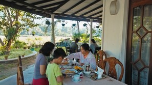 Outdoor dining