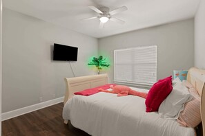 Queen Flamingo Room