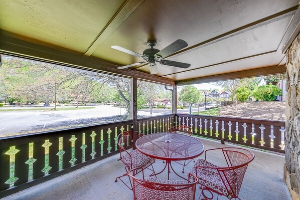 Relaxing deck