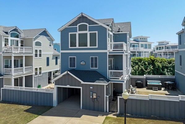 CB23: Stella Blue | Front Exterior