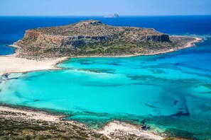 Balos Beach with crystal-clear waters (130km)
