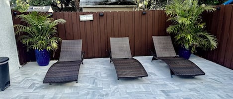 pool loungers