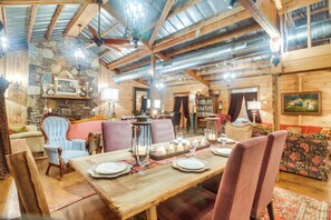 Main Dining Area | Dishware & Flatware Provided