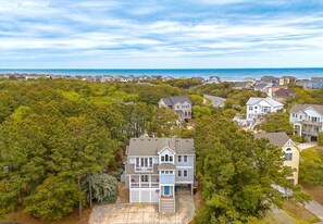 If you're looking for the perfect soundside home in Corolla, Smoothie Sailing's got you covered.