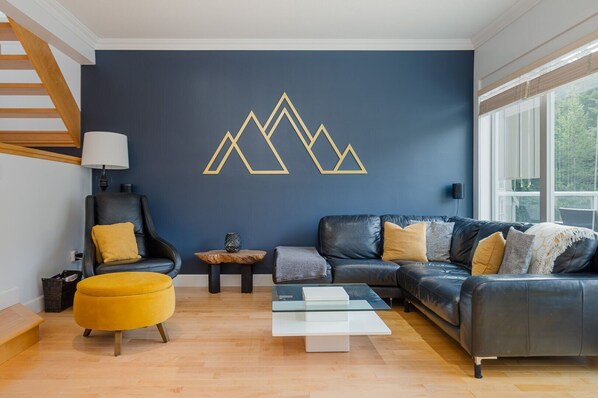 Welcome to 3111 Blueberry Hill Estates!
