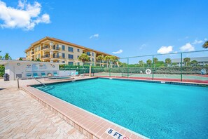 Complex heated outdoor pool