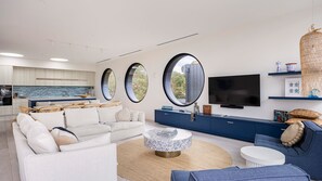 Stunning living, dining and kitchen