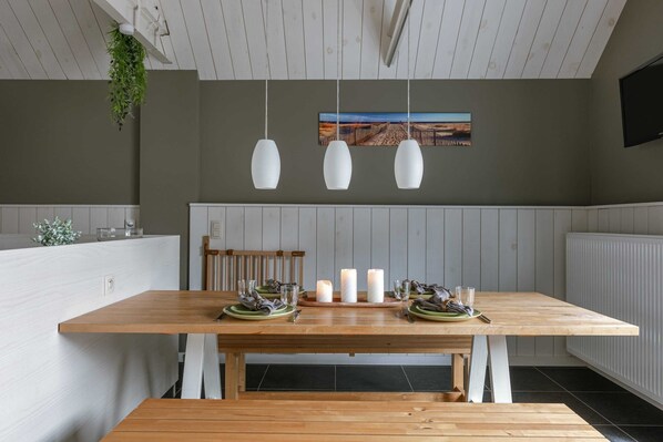 Dining area for 4 people