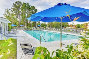 Community Pool | Bluffton Park