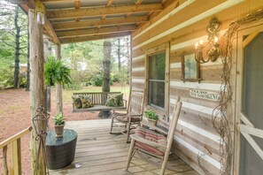 Private Porch | Self Check-In | South Mountains State Park