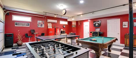 Spielezimmer