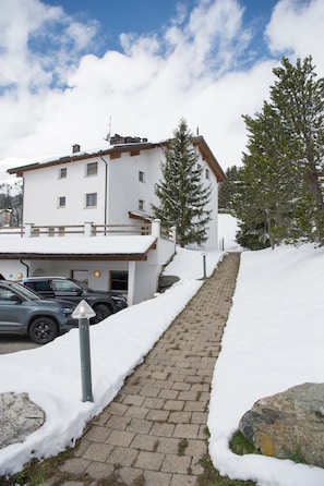 Zugang zum Wohnhaus