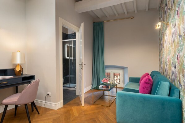 Autumn, Living Room, Spring, Summer