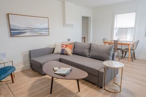 #StayinMyDistrict #IndigoCottage #BookDirect