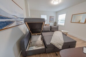 #StayinMyDistrict #IndigoCottage #BookDirect