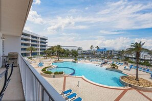 Resort Style Pool - Enjoy exceptional views of the resort style pool offered at the Moorings from this 2nd floor balcony.
