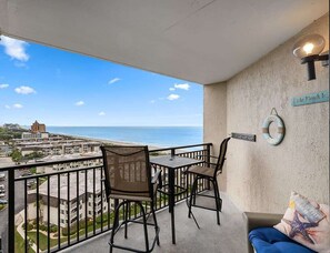 Oceanview Getaway!