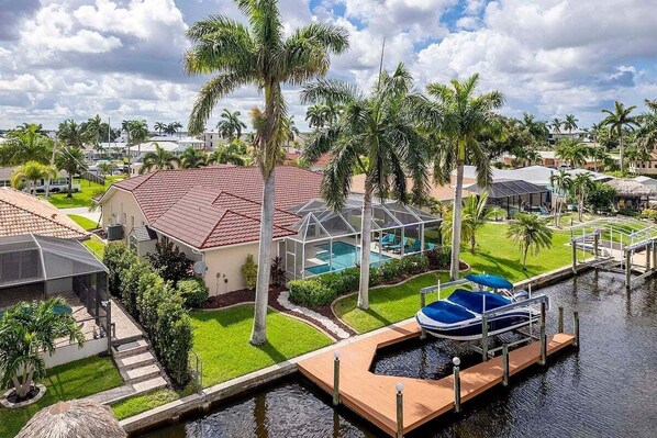 Villa Malibu with Boat Dock and Direct Gulf Access