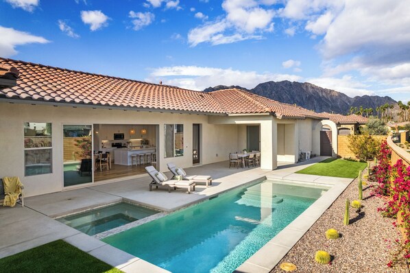 Private Pool and Spa