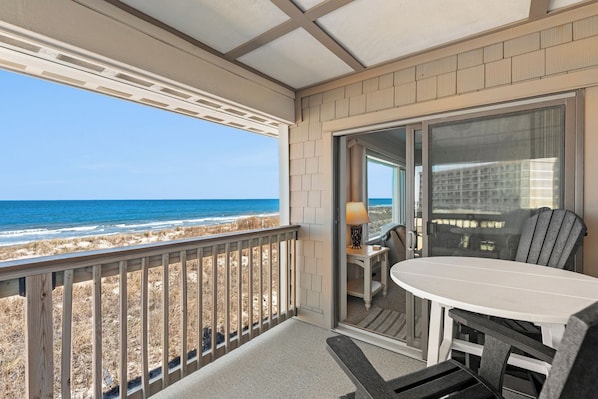 DS302: The Sandbar | Private Oceanfront Terrace