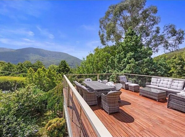Upstairs front deck