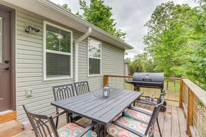 Private Deck | Charcoal Grill