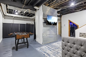 Spielezimmer