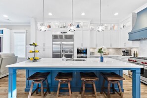 Gourmet Kitchen is loaded!
