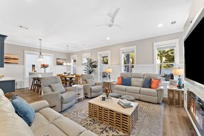 Open floor plan for an easy flow