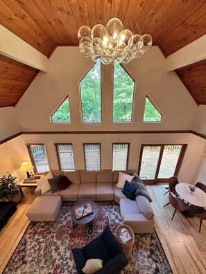 Gorgeous chandelier in this inviting space.