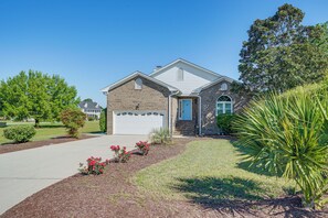 Home Exterior | Central Air Conditioning | Private Deck