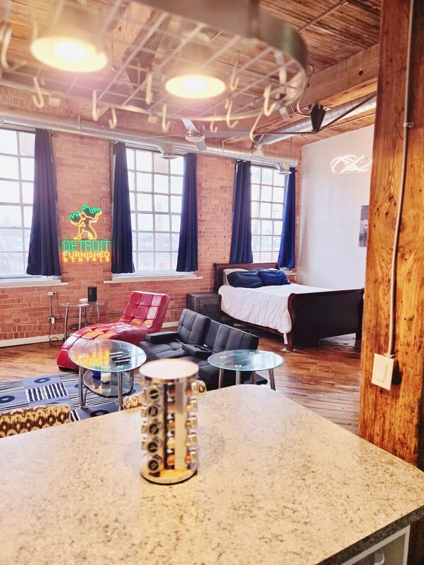 Studio Loft with Queen Bed