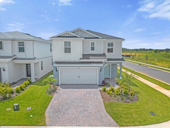 1301EmeraldRowStreet(60)