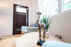 Interior Details (1)