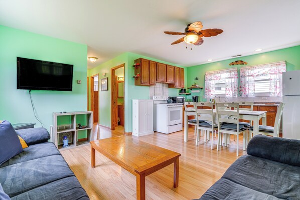 Dowagiac Vacation Rental | 2BR | 1BA | Step-Free Access | 750 Sq Ft
